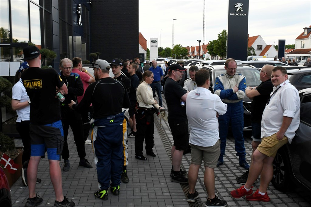 Glad Rally Kalundborg blev afviklet med rallycentrum hos Bilcentret Peer Glad og med serviceområde på den store trailerplads hos det nærliggende Glad Trading.
(Foto: specialpress@gmail.com)